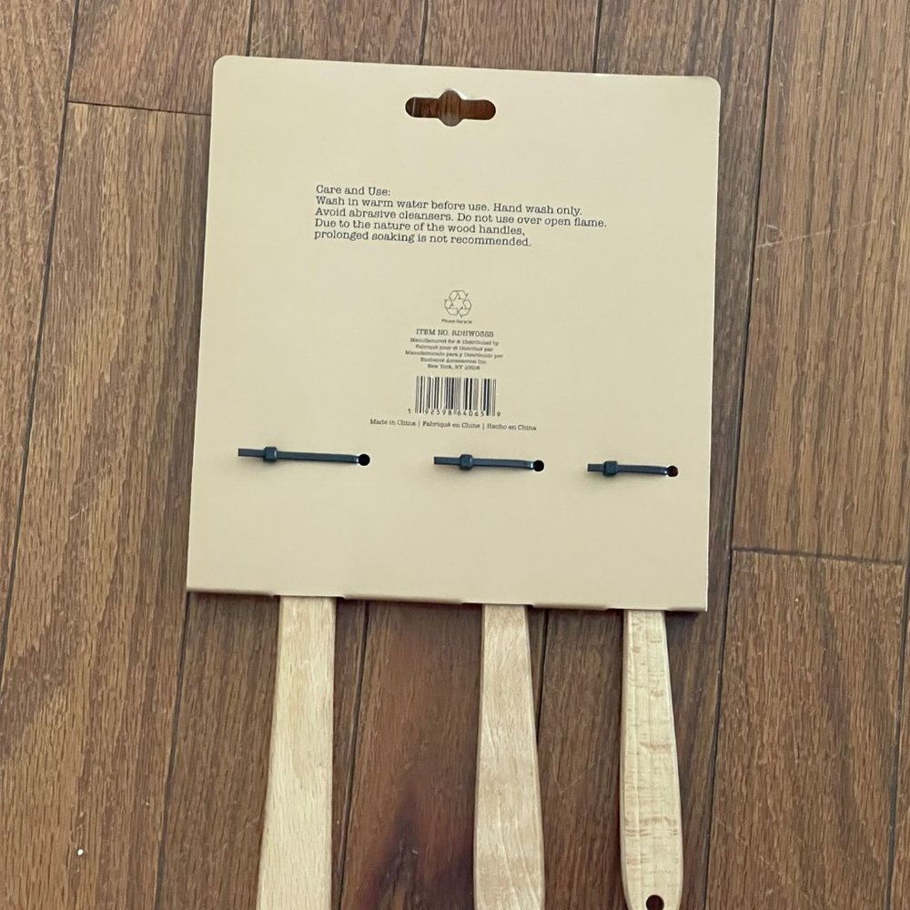 New Rae Dunn 3 Pack Halloween Spatulas - Picture 4 of 7